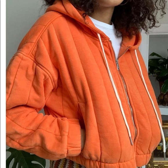 Urban Outfitters UO Khloe Orange Quilted Hooded Cropped Jacket Small NWT. - Picture 3 of 4